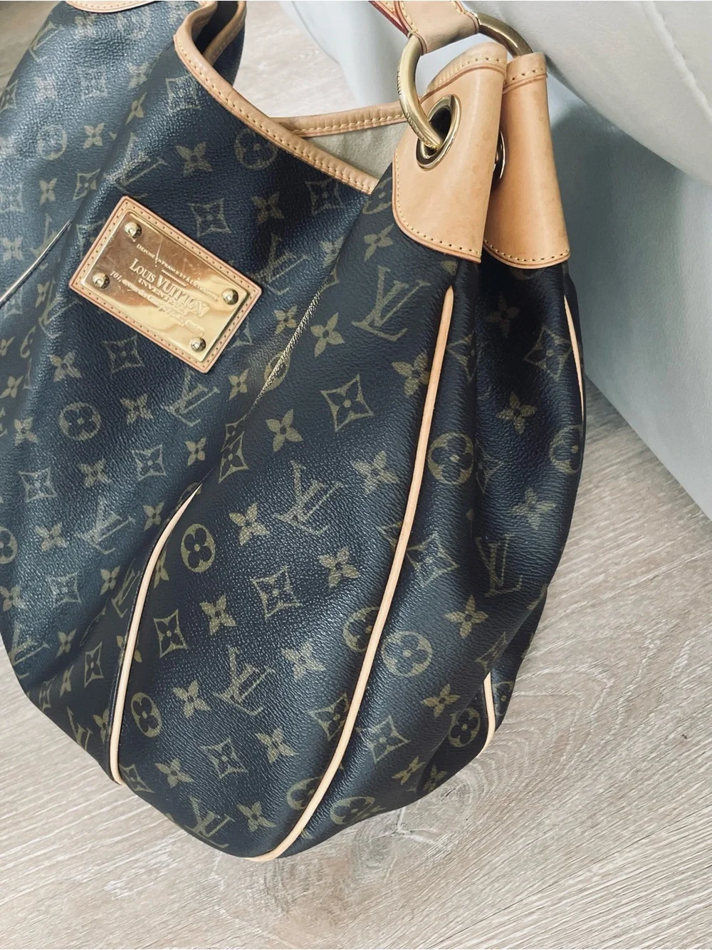 Authentic Louis Vuitton Galliera  GM